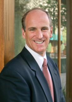 Headshot of Mitchell Kauffman